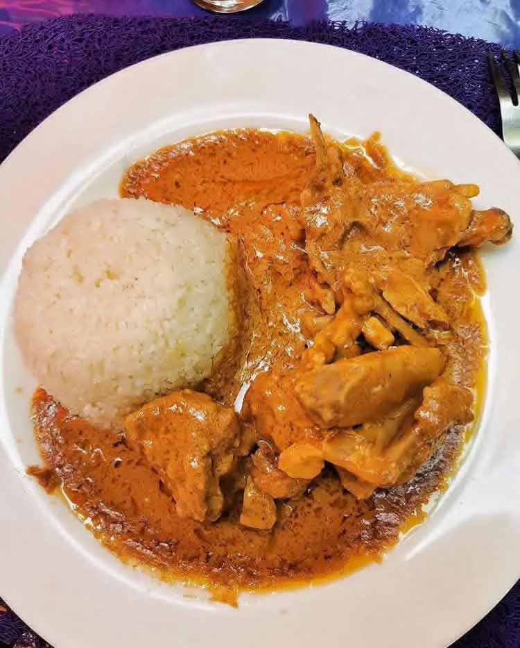 Chicken in peanut sauce with rice